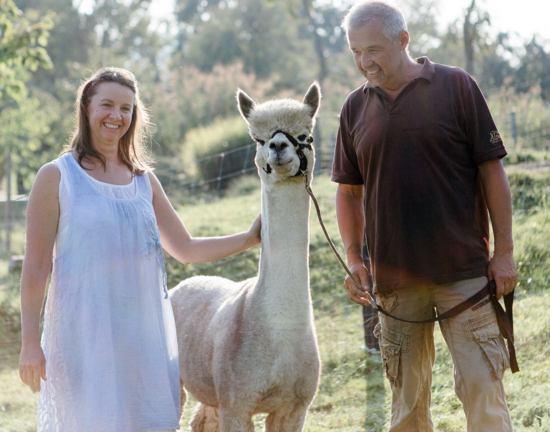 Ariane und Wolfgang mit Bisturi